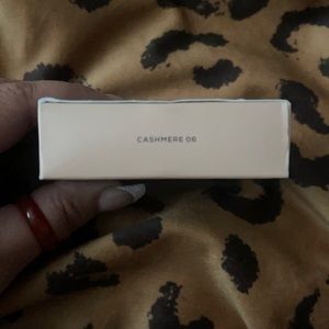 BareMinerals: Cashmere 06 - Performance wear powder foundation